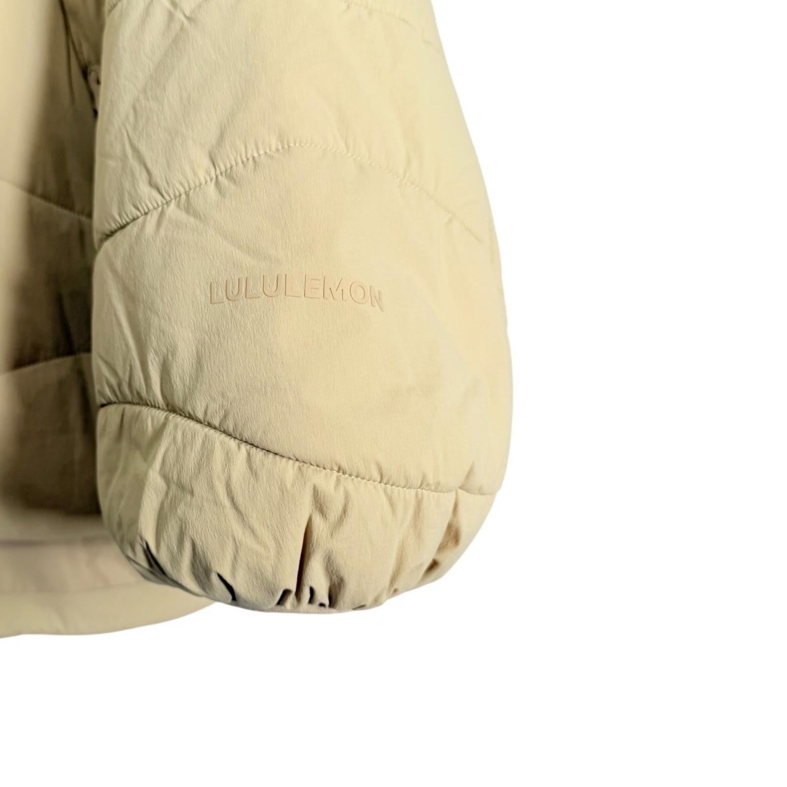 Lululemon Women Wave Quilt Insulated Jacket Size 4 Trench Beige $248 Coat Small - view 6
