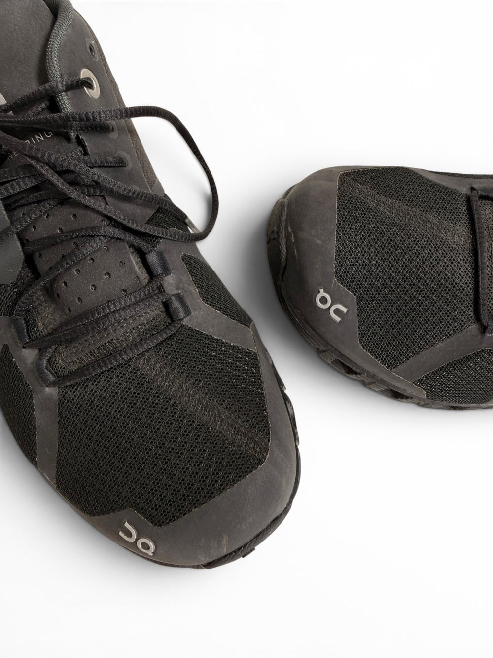 On Running Cloud Waterproof Black Running Shoes Women's 8.5 Swiss Engineered - view 3
