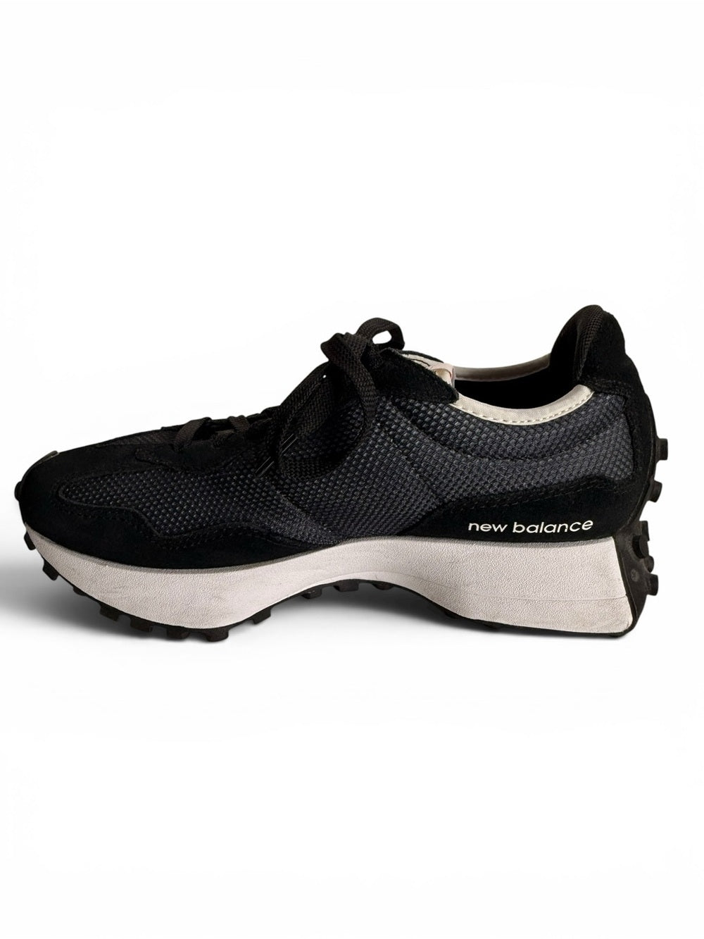 New Balance 327 Sneakers Women’s 7.5 Black Cream Retro Running Lace Up Shoes - view 5