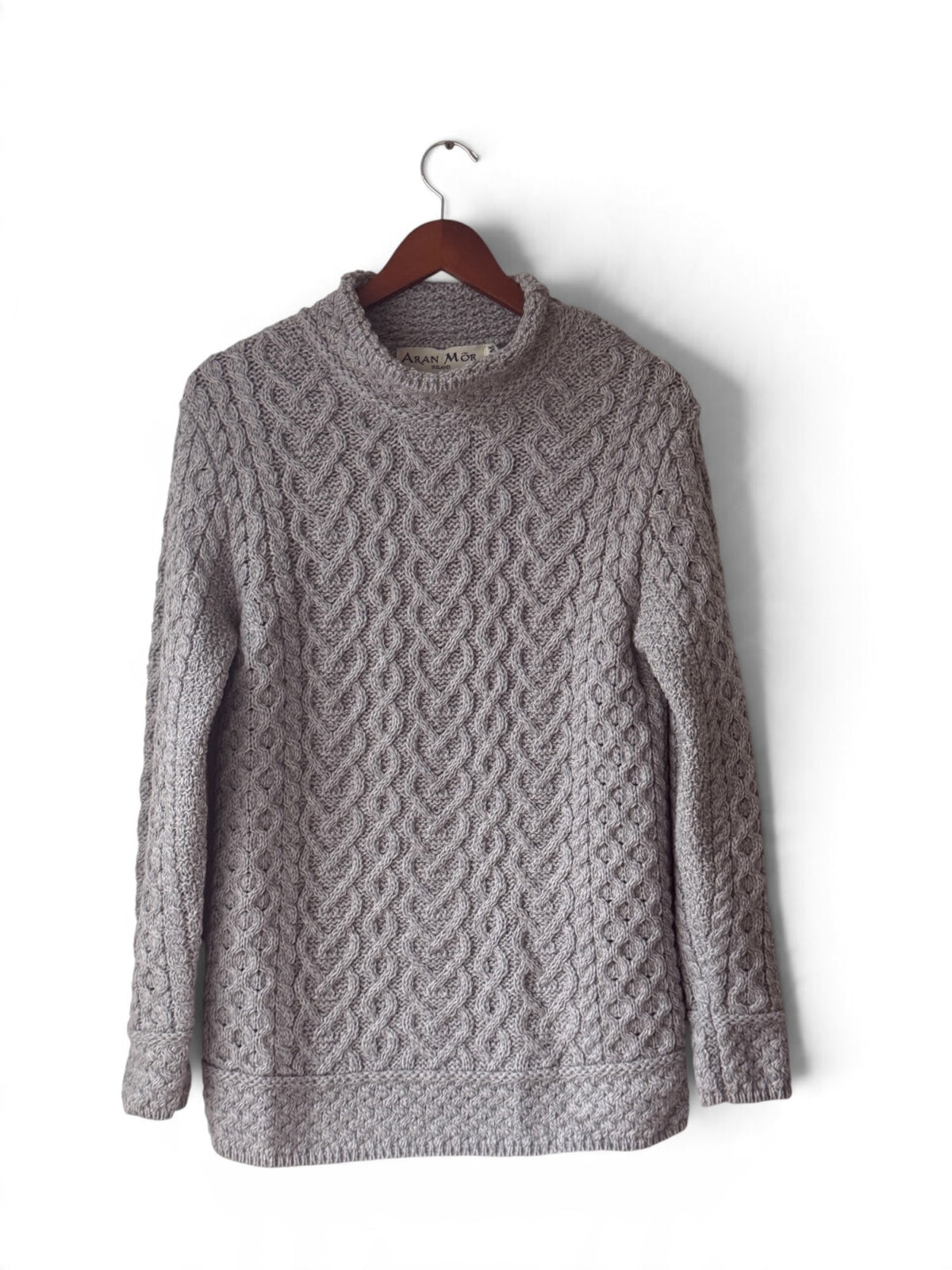 Aran Mor grey merino cable-knit sweater photo
