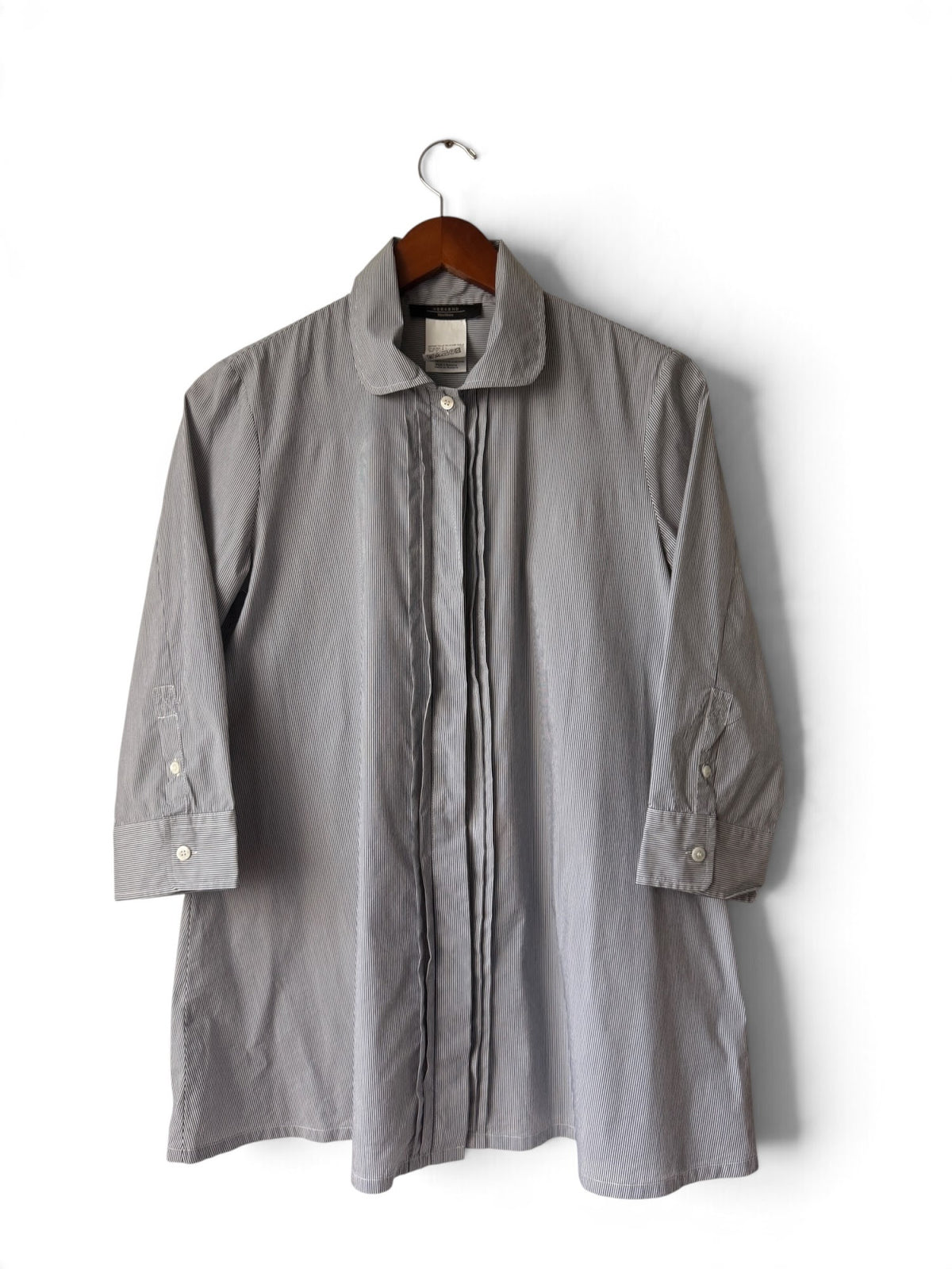 Weekend Max Mara grey striped blouse photo