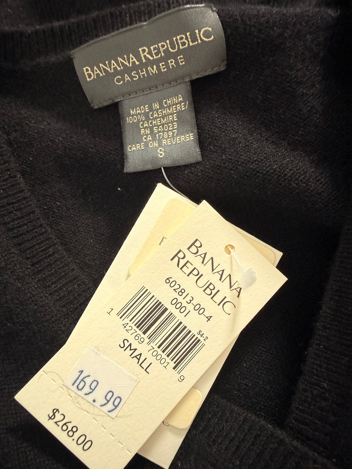 Banana Republic cashmere label size S 100% cashmere with retail tags