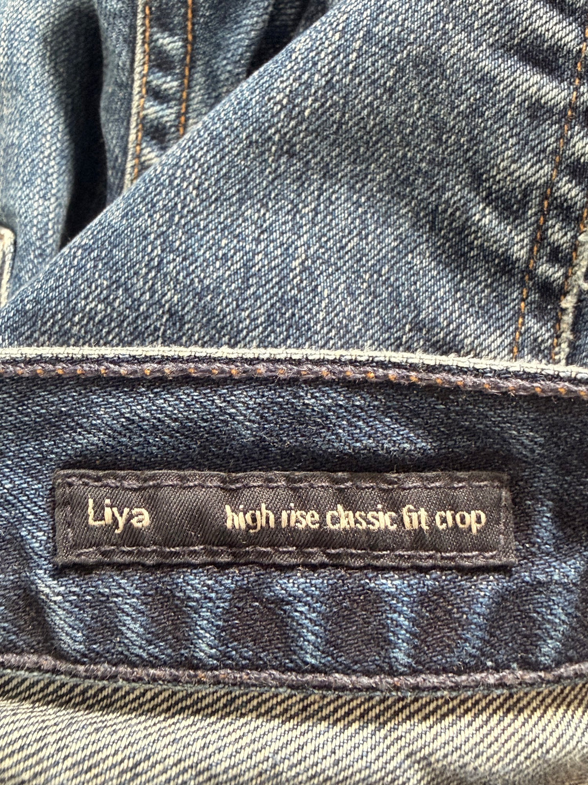 Citizens of Humanity Liya crop jeans label