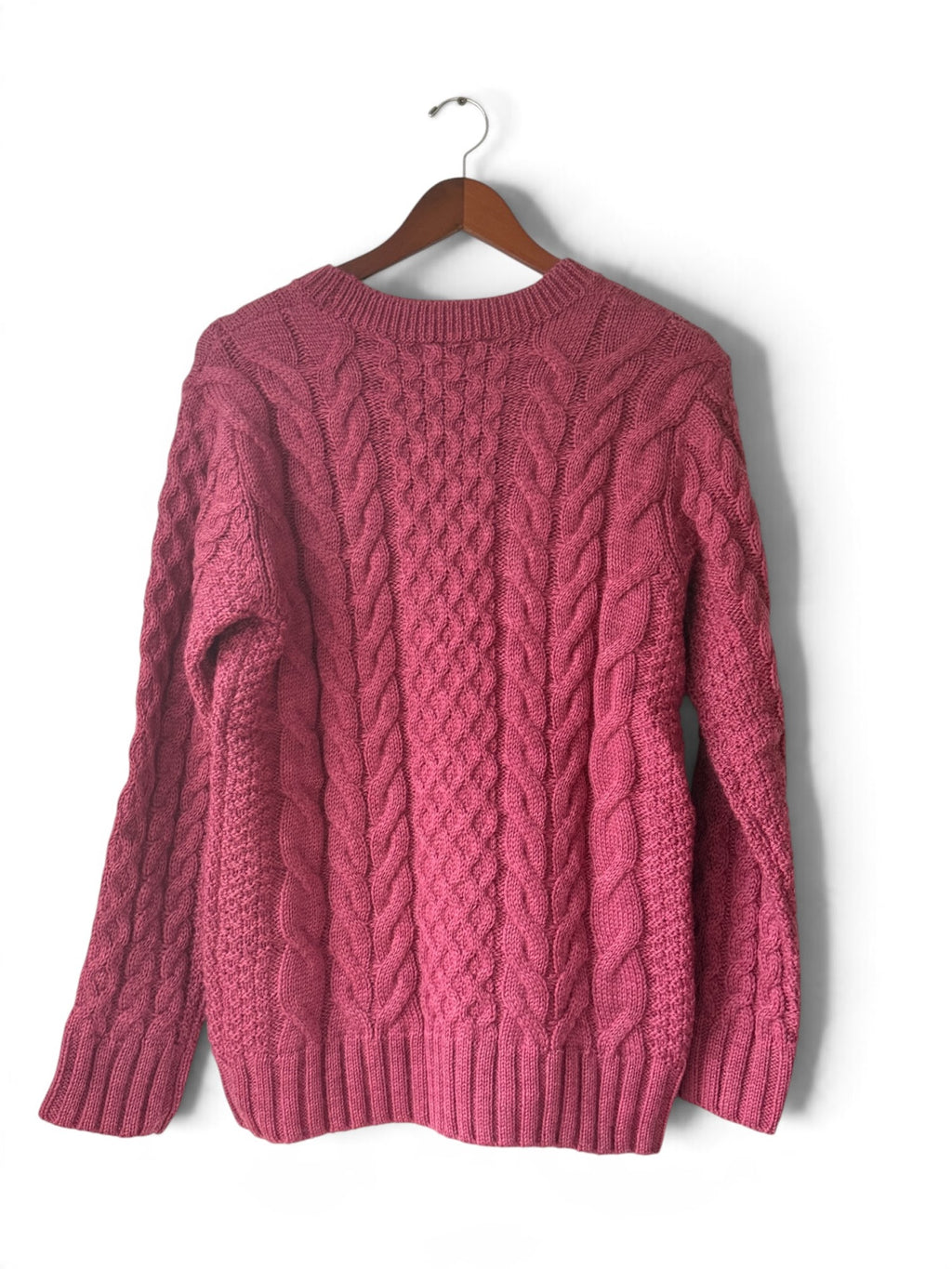 Munrospun rose pink wool cable-knit sweater photo