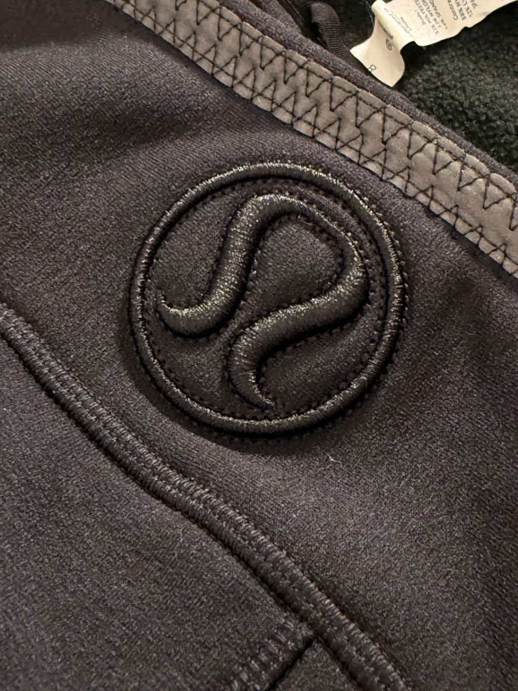 Lululemon embroidered logo