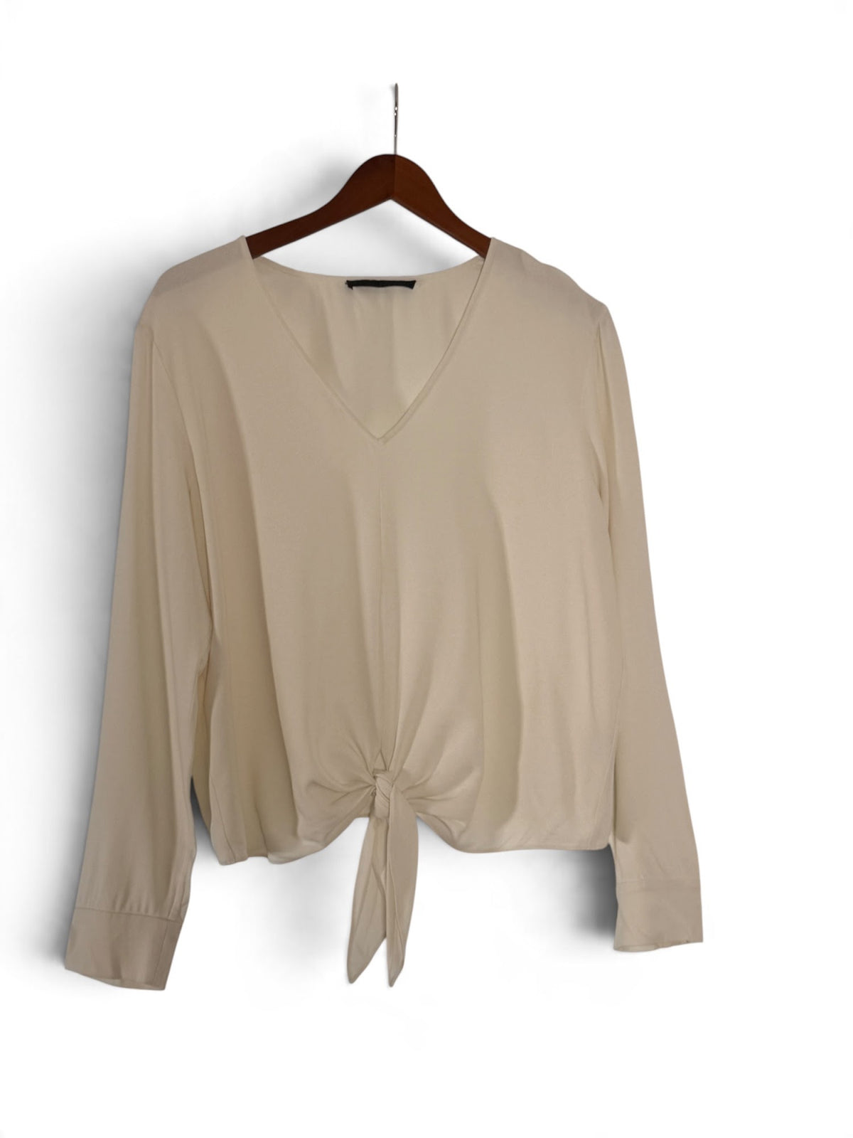 Jenni Kayne cream tie-front v-neck blouse front