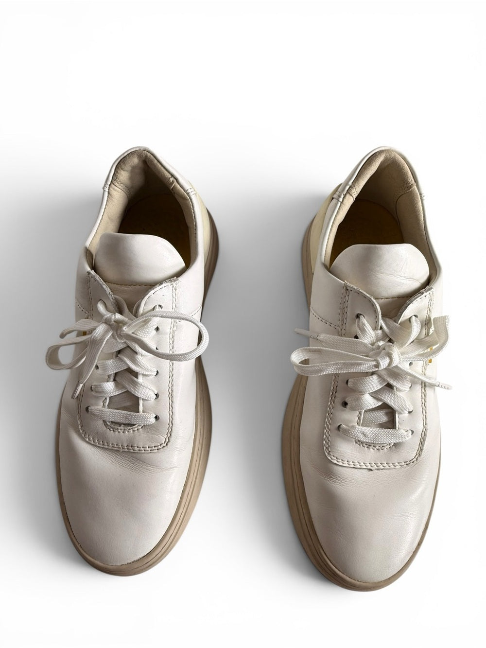 Casca AVRO White Leather Sneakers Women's US 8 Casual Low Cut Lace Up Shoes - view 3
