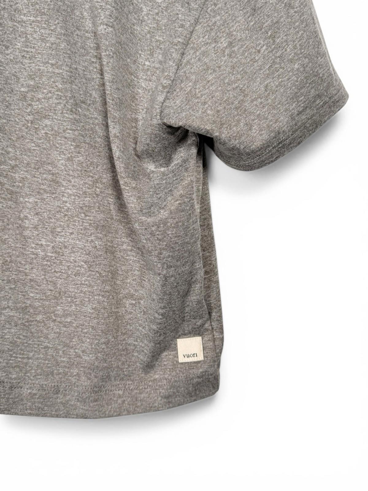 Vuori Women Medium Grey Energy Cropped Cami Heather Gray Tee UV Activewear Top - view 5