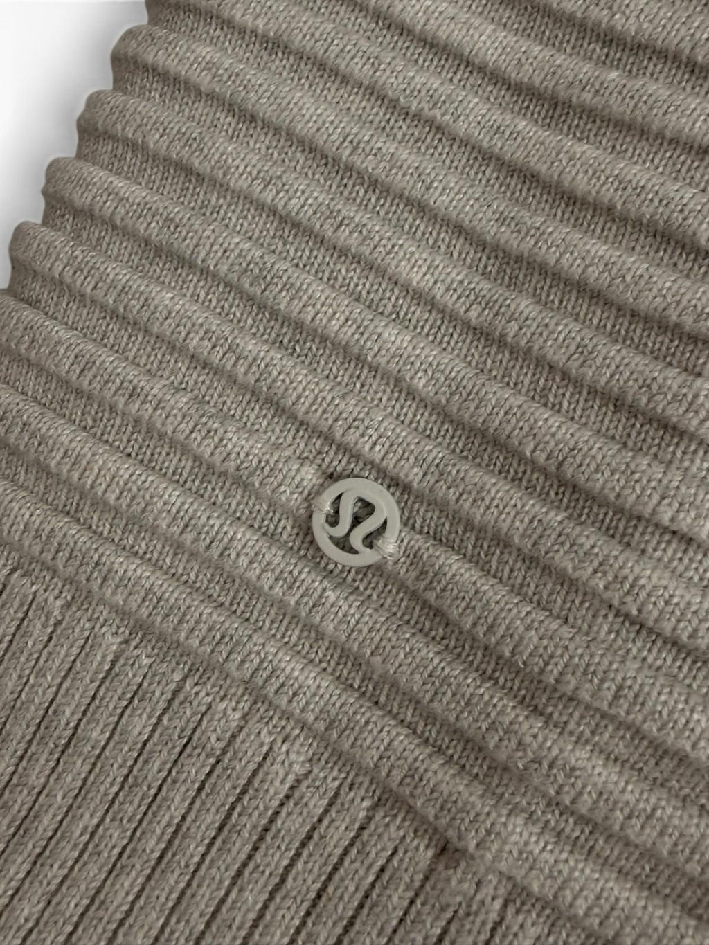 Lululemon Sweet and Sherpa Neckwarmer One Size Heathered Core Ultra Light Grey - view 6