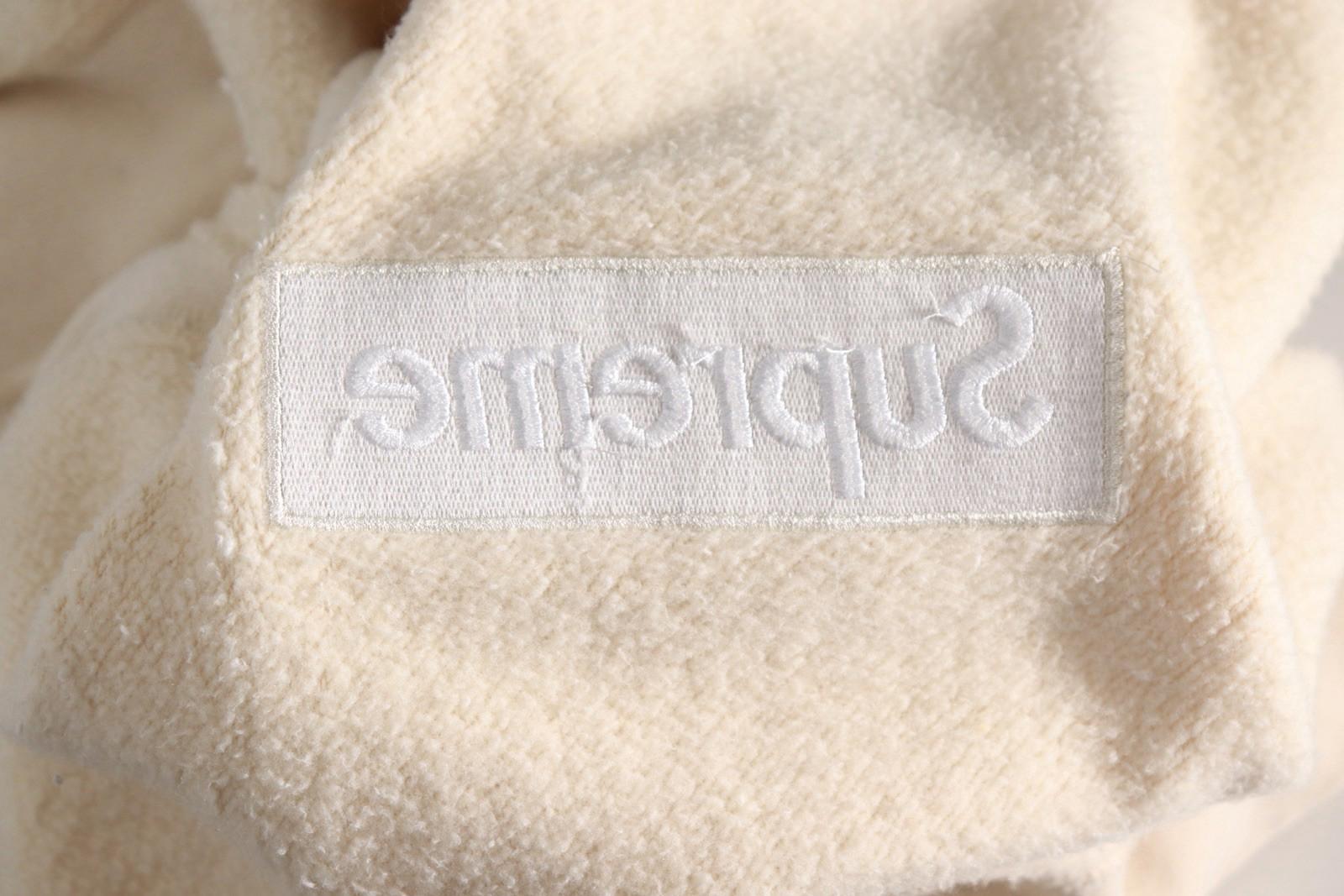 Supreme Men Box Logo Crewneck Sweatshirt Cream Medium Canada FW18 Pullover Shirt - view 10