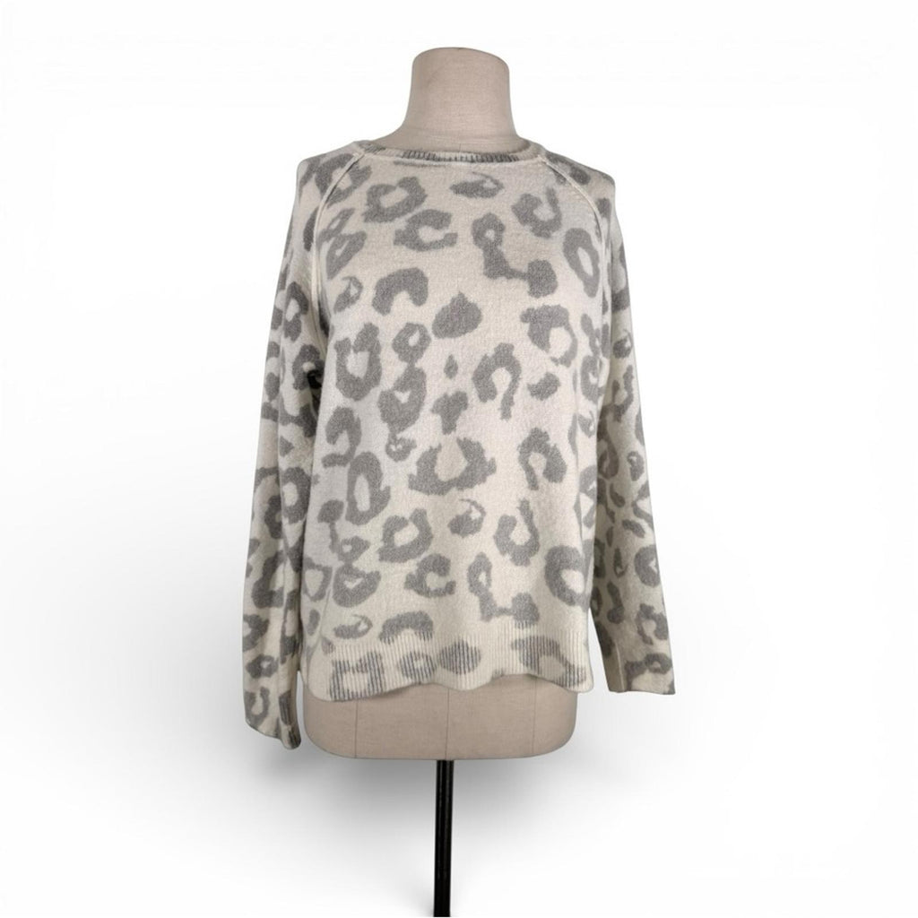 Neutral Leopard Print Fuzzy Knit Sweater Women Size Medium Grey Ivory Pullover - view 2