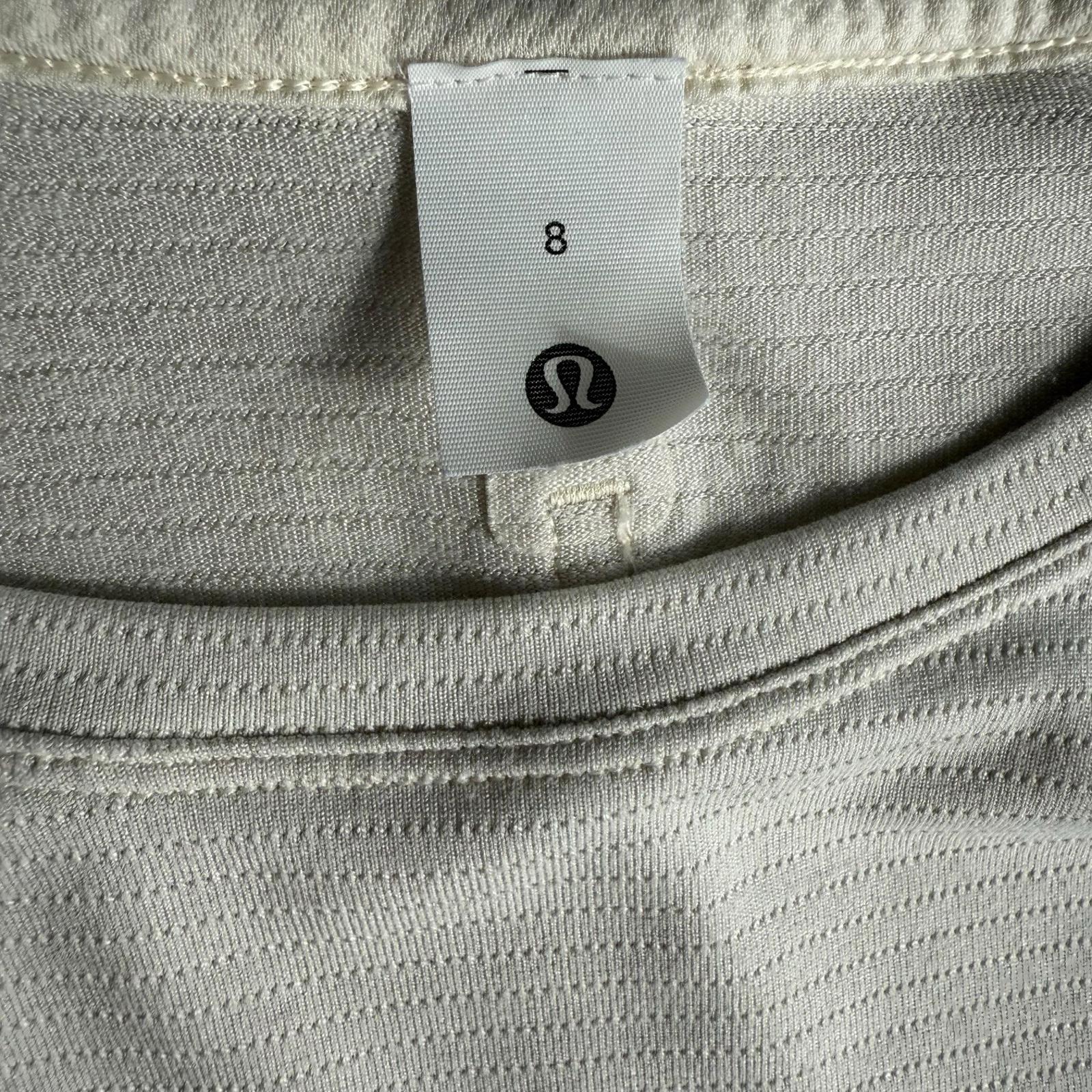 Lululemon Women Light Ivory License to Train Classic Fit Long Sleeve Shirt US8 M - view 4