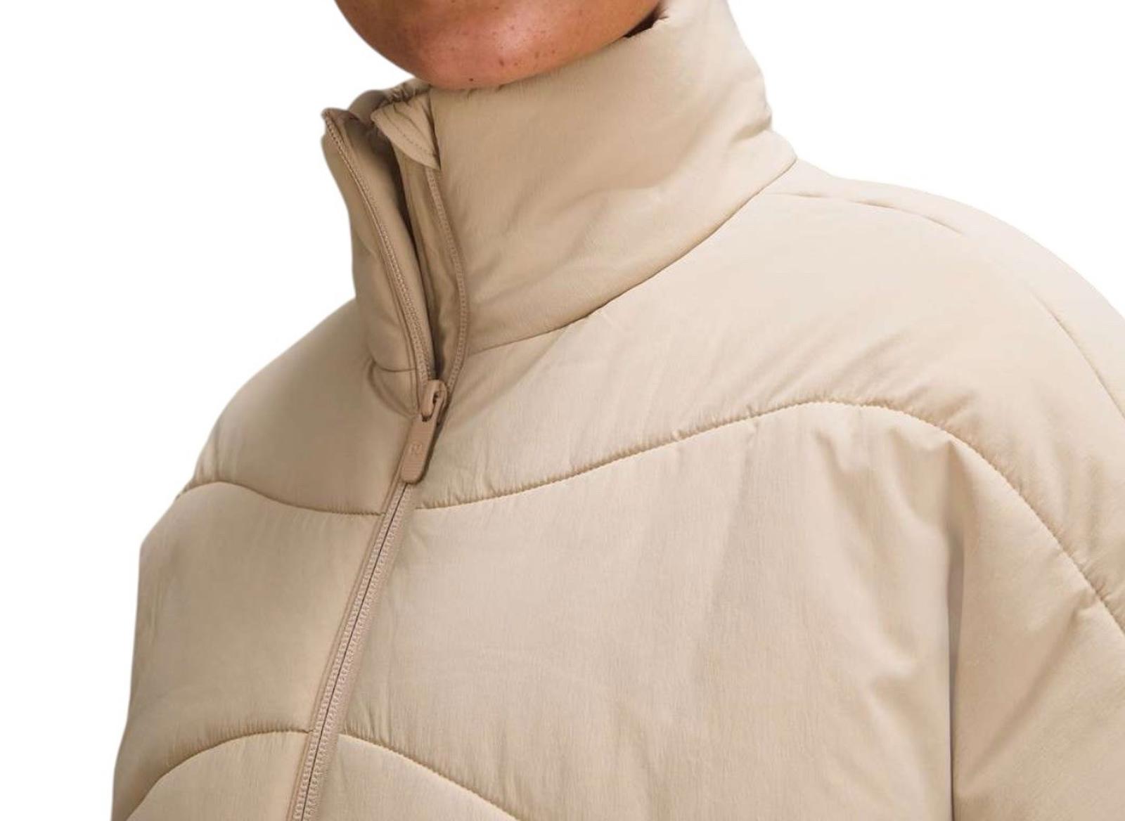 Lululemon Women Wave Quilt Insulated Jacket Size 4 Trench Beige $248 Coat Small - view 3