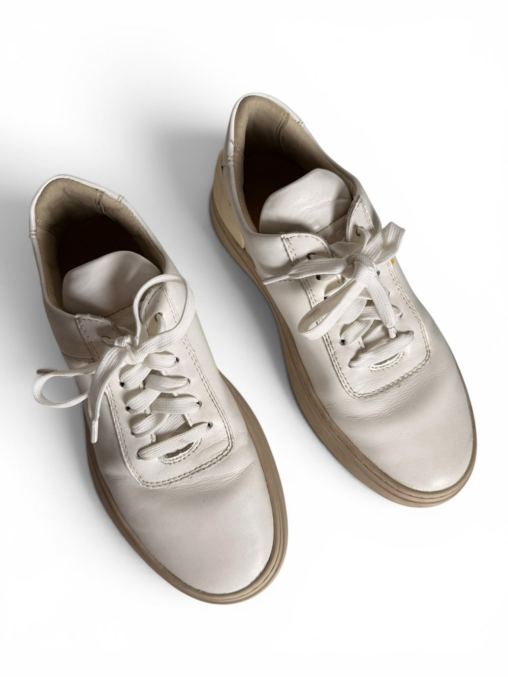 Casca AVRO White Leather Sneakers Women's US 8 Casual Low Cut Lace Up Shoes