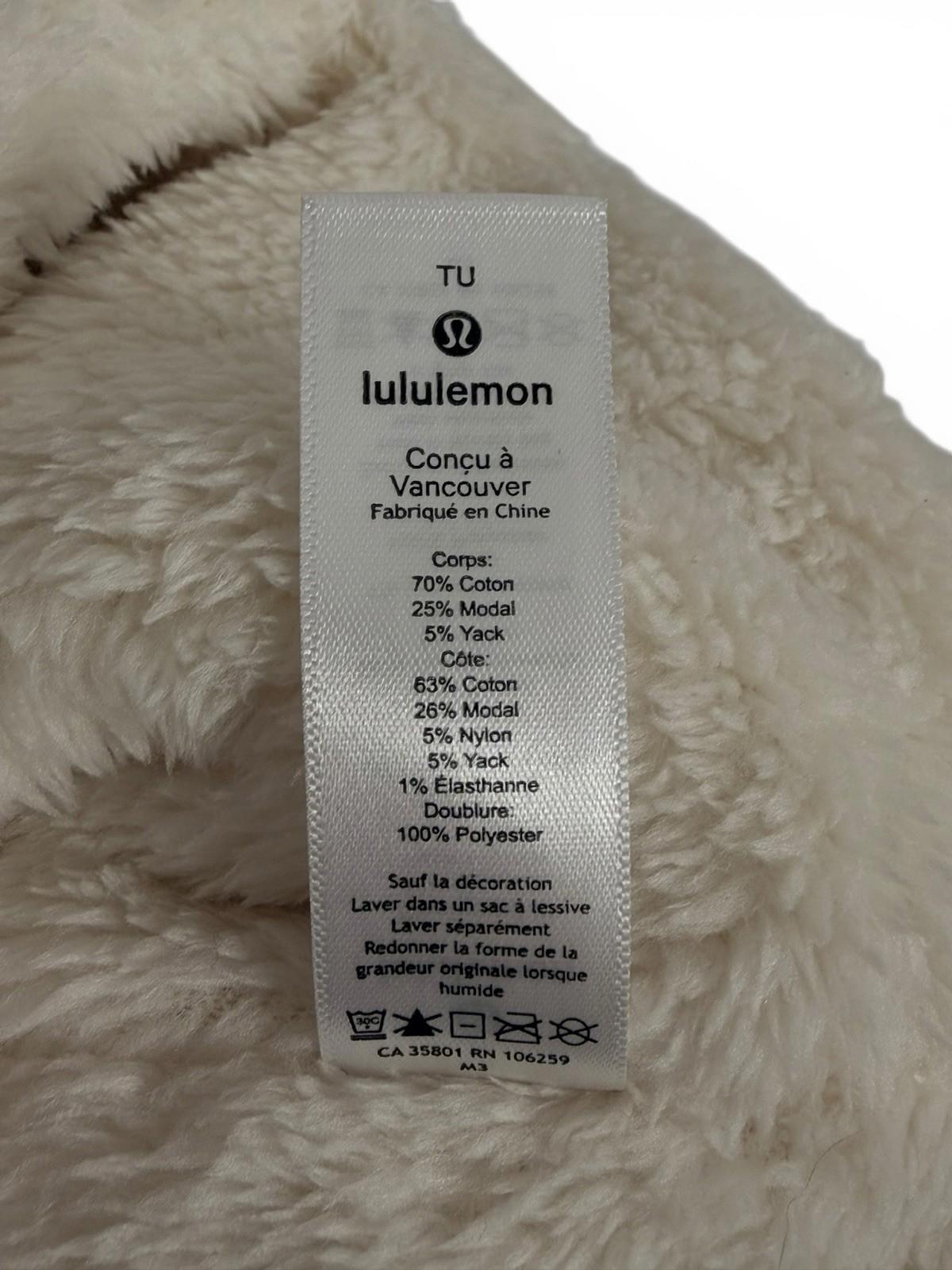 Lululemon Sweet and Sherpa Neckwarmer One Size Heathered Core Ultra Light Grey - view 5