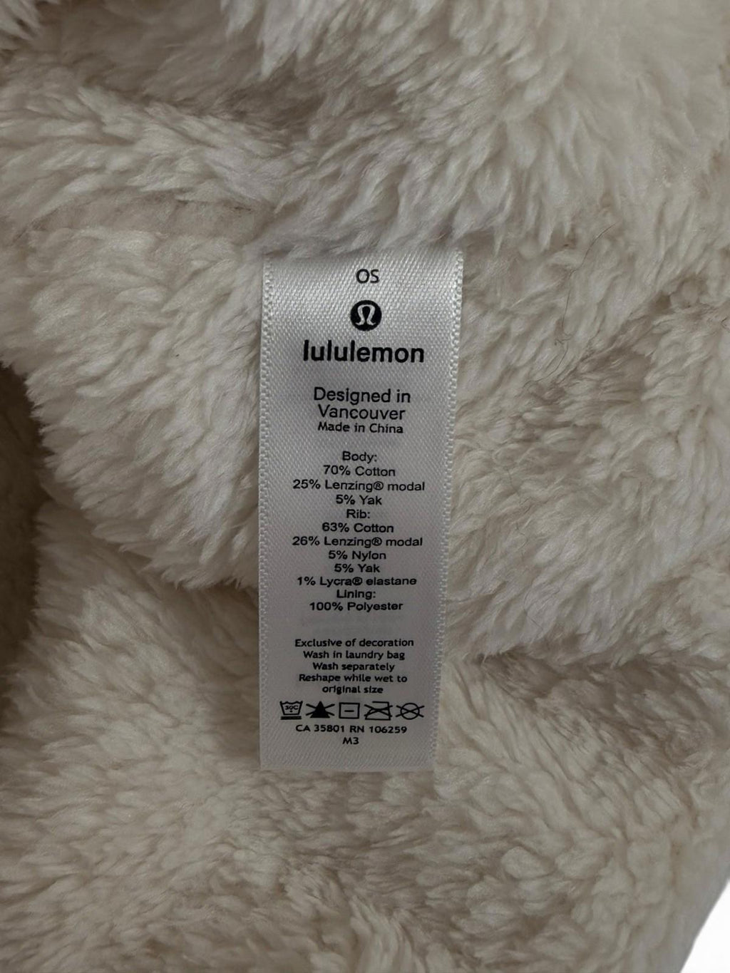 Lululemon Sweet and Sherpa Neckwarmer One Size Heathered Core Ultra Light Grey - view 4