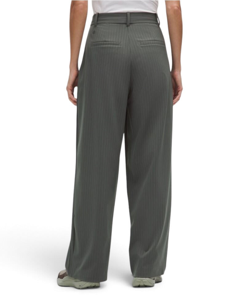 Lululemon Women’s Large Sage Green Daydrift High-Rise Wide-Leg Trouser