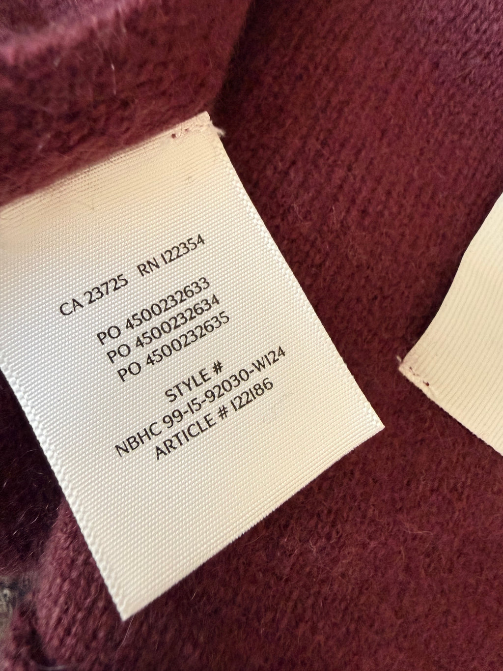 Aritzia Sumac Burgundy Cashmere Scarf