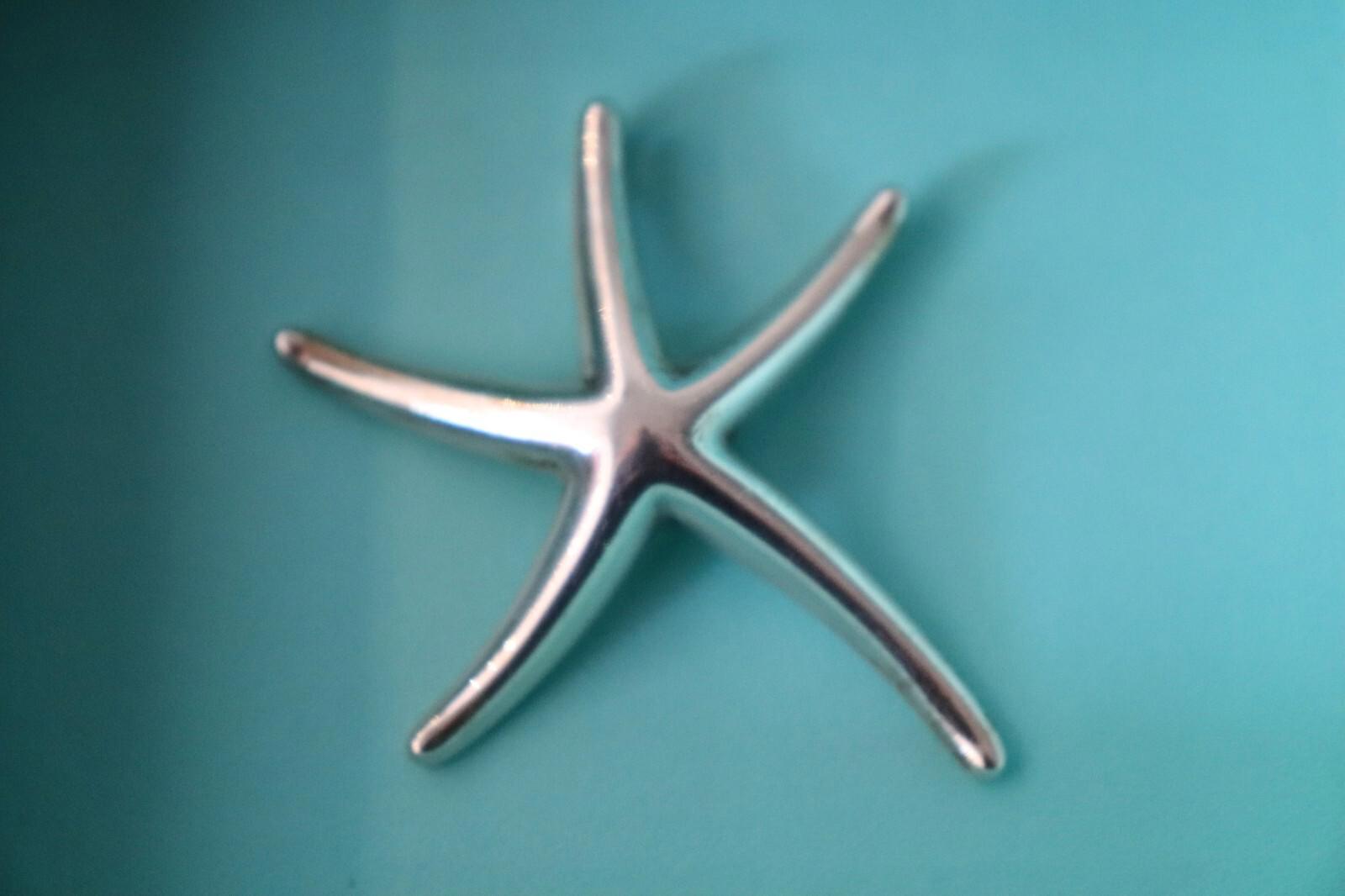 Tiffany & Co. x Elsa Peretti Women's Silver Starfish Pendant 925 1993 Vintage - view 5