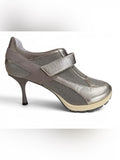 Sneex Metallic Silver Gray Platform Heels Mesh Leather Women's Size 9 Heel NWOT