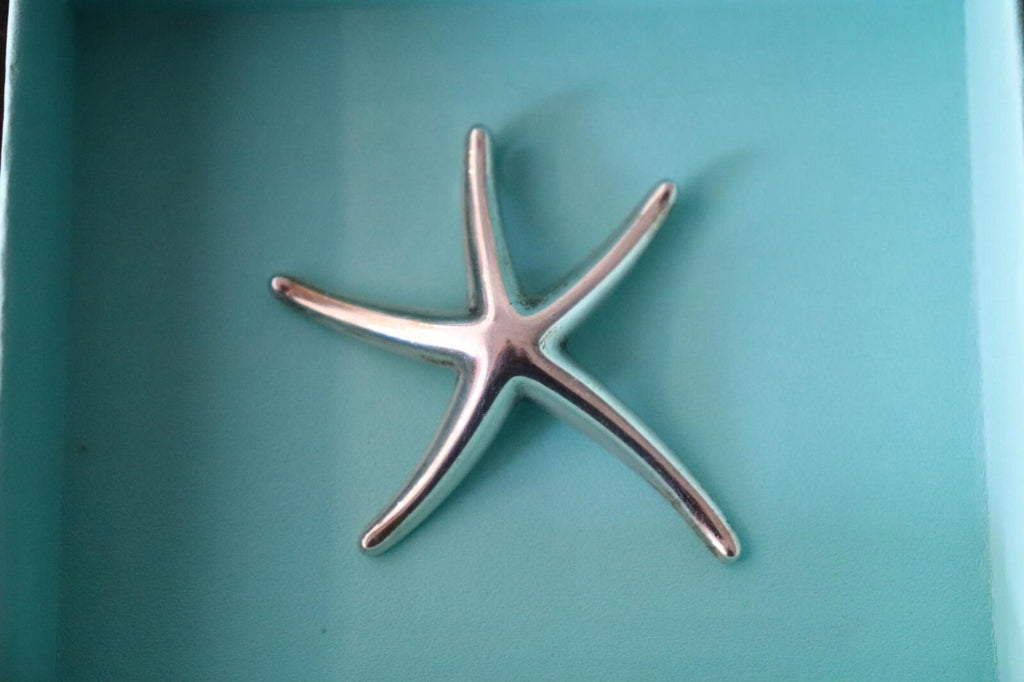 Tiffany & Co. x Elsa Peretti Women's Silver Starfish Pendant 925 1993 Vintage - view 4