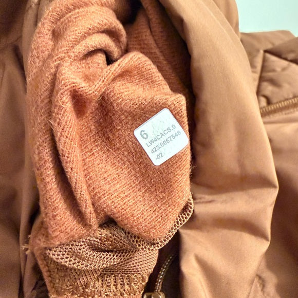 Lululemon Women’s Cloudscape Down Jacket Canyon Clay Hooded Puffer Coat Size 6 - view 4