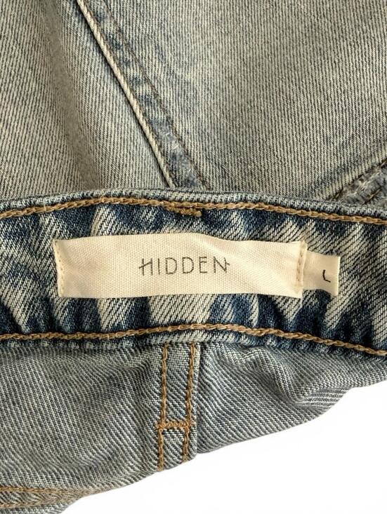 Hidden Jeans Women's Large Button Fly Distressed Cutoff Denim Shorts Light Wash - view 5